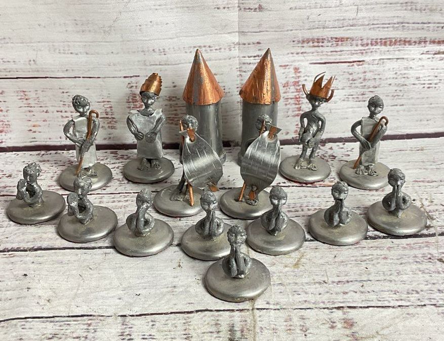Vintage Handmade Zimbabwe 32 Piece Chess Set Pewter Copper