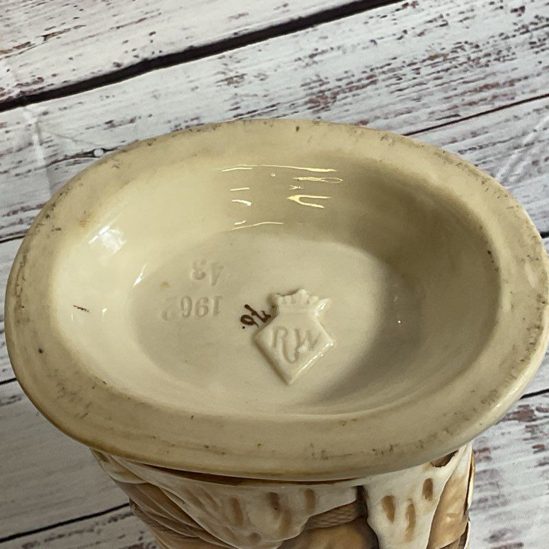 ANTIQUE RW RUDOLSTADT Germany Asian Porcelain Vase- 6.5"