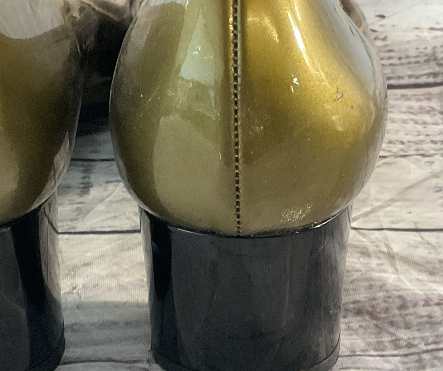 Salvatore Ferragamo My Flair Patent Leather Pump Heels Olive Green 10