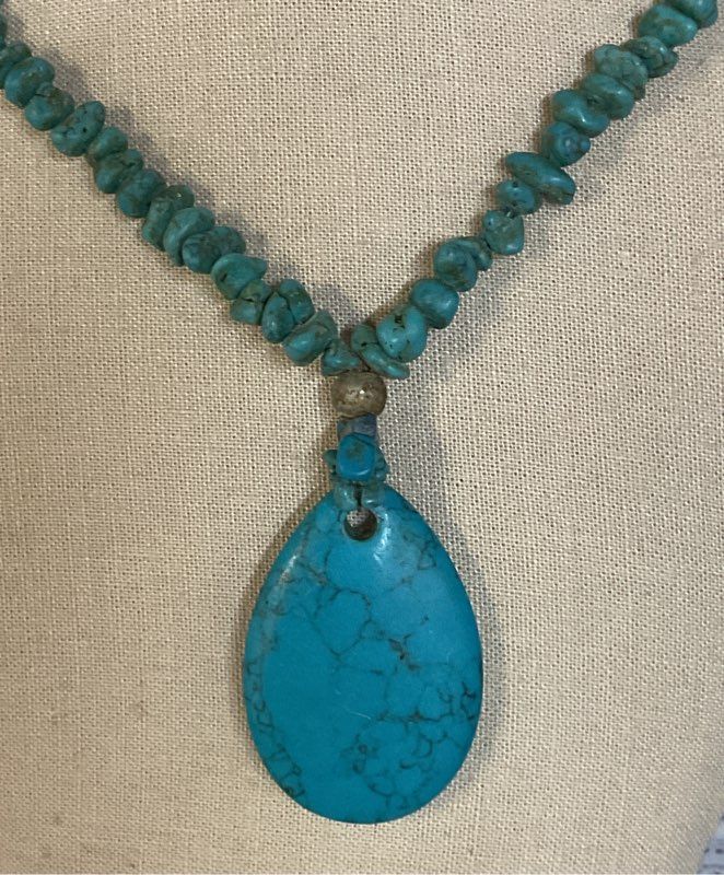 TURQUOISE Beaded Vintage Necklace