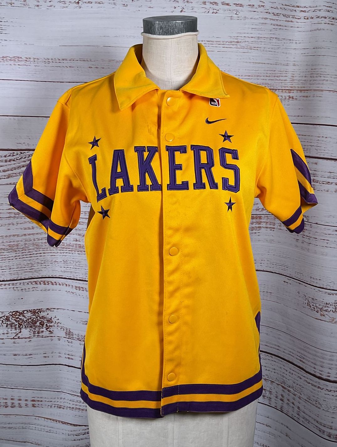 Nike Boy's Vintage Los Angeles Lakers Warmup Jersey Gold M