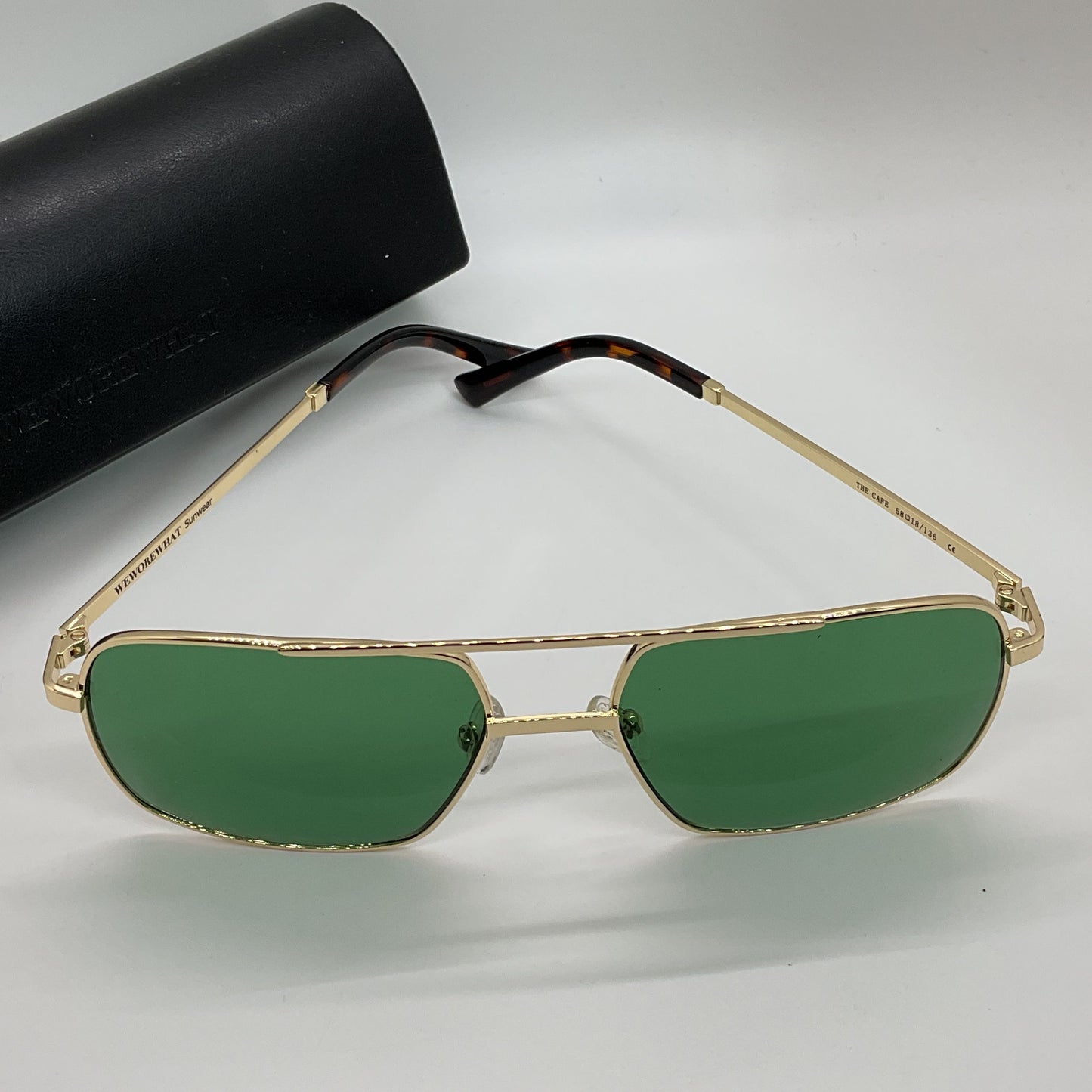 WE WORE WHAT Sunwear The Cafe Men's Gold Tone Aviator Sunglasses- 58[ ]18 136
