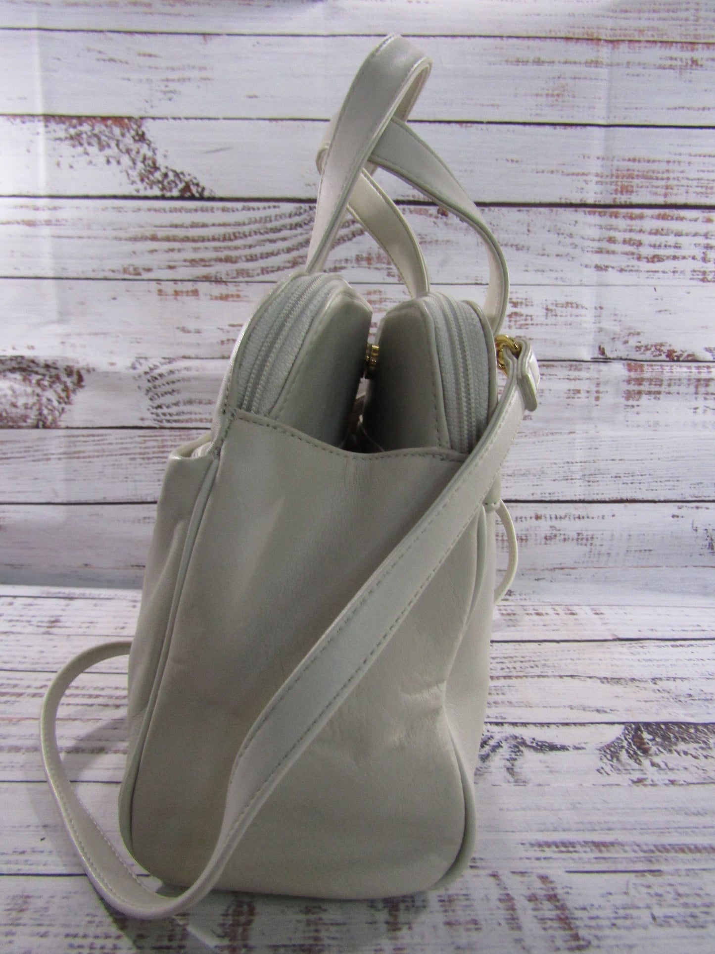 Giani Bernini Women's Off White Leather Shoulder Bag