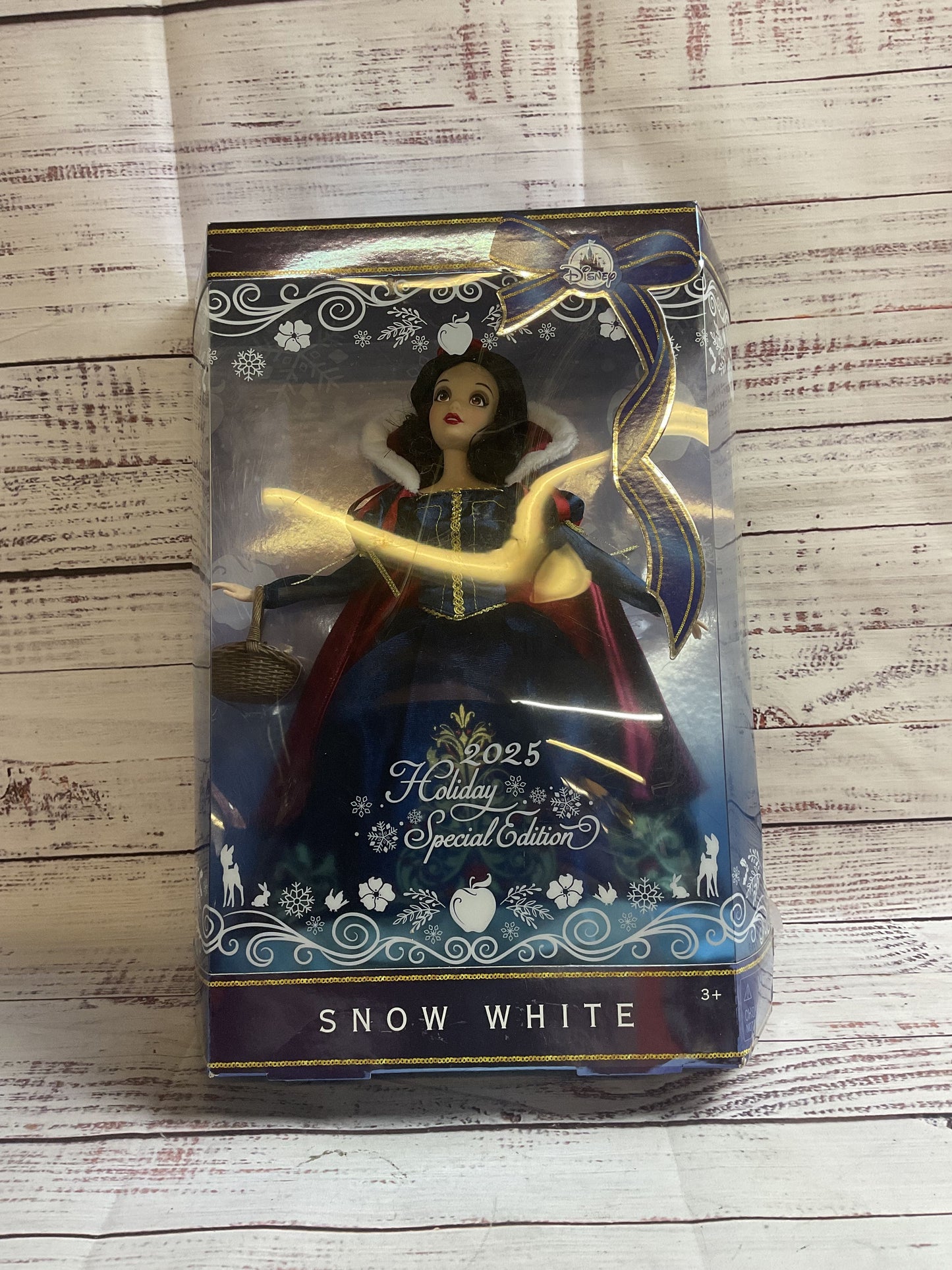 Disney Snow White Doll 2025 Holiday Special EditionNIB