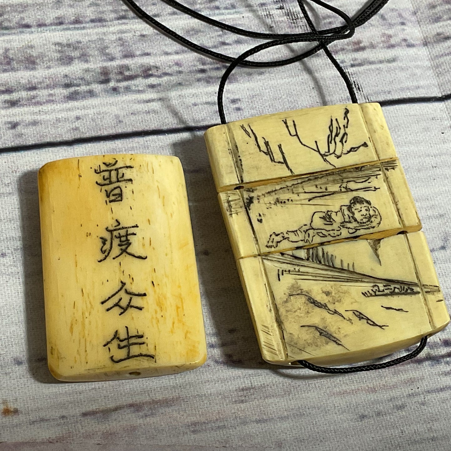 ANTIQUE Japanese Bone 3 Compartment Inro & "Save All Sentient Beings" Pendant