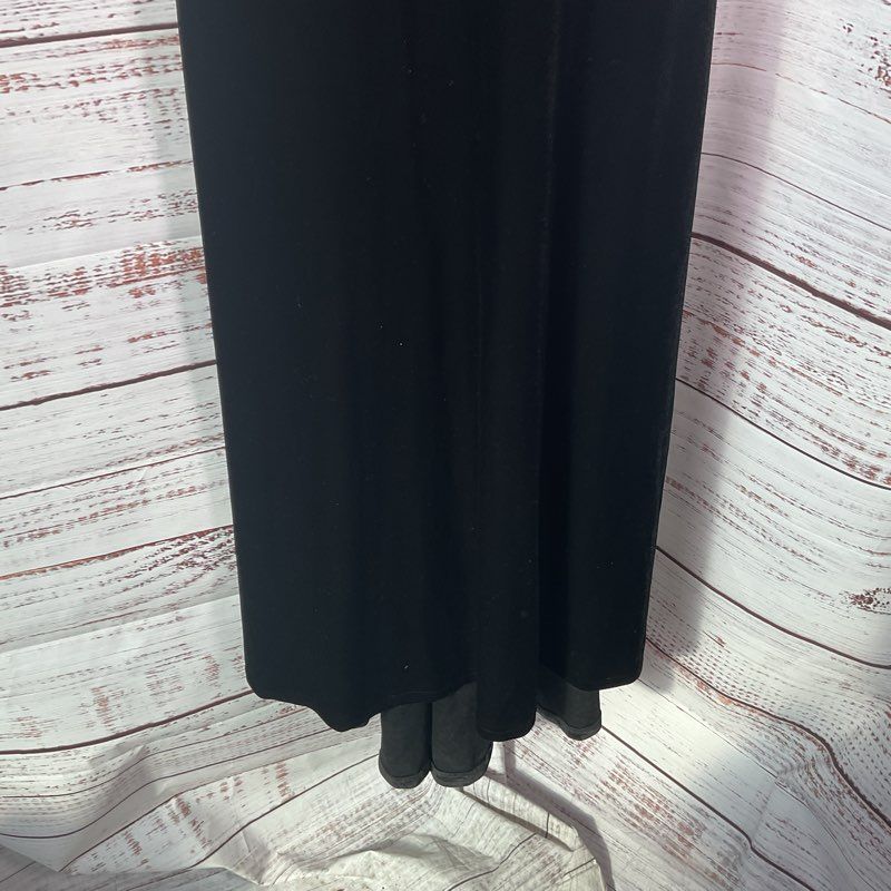 Jenny Yoo Black Velvet Sleeveless Low Cut Lace Front Maxi Formal Dress - Size 0