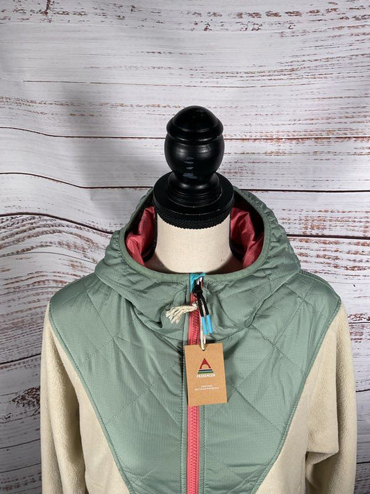 NWT Passenger Women's Juana Recycled Polar Hooded Fleece Jacket Oatmeal Size M