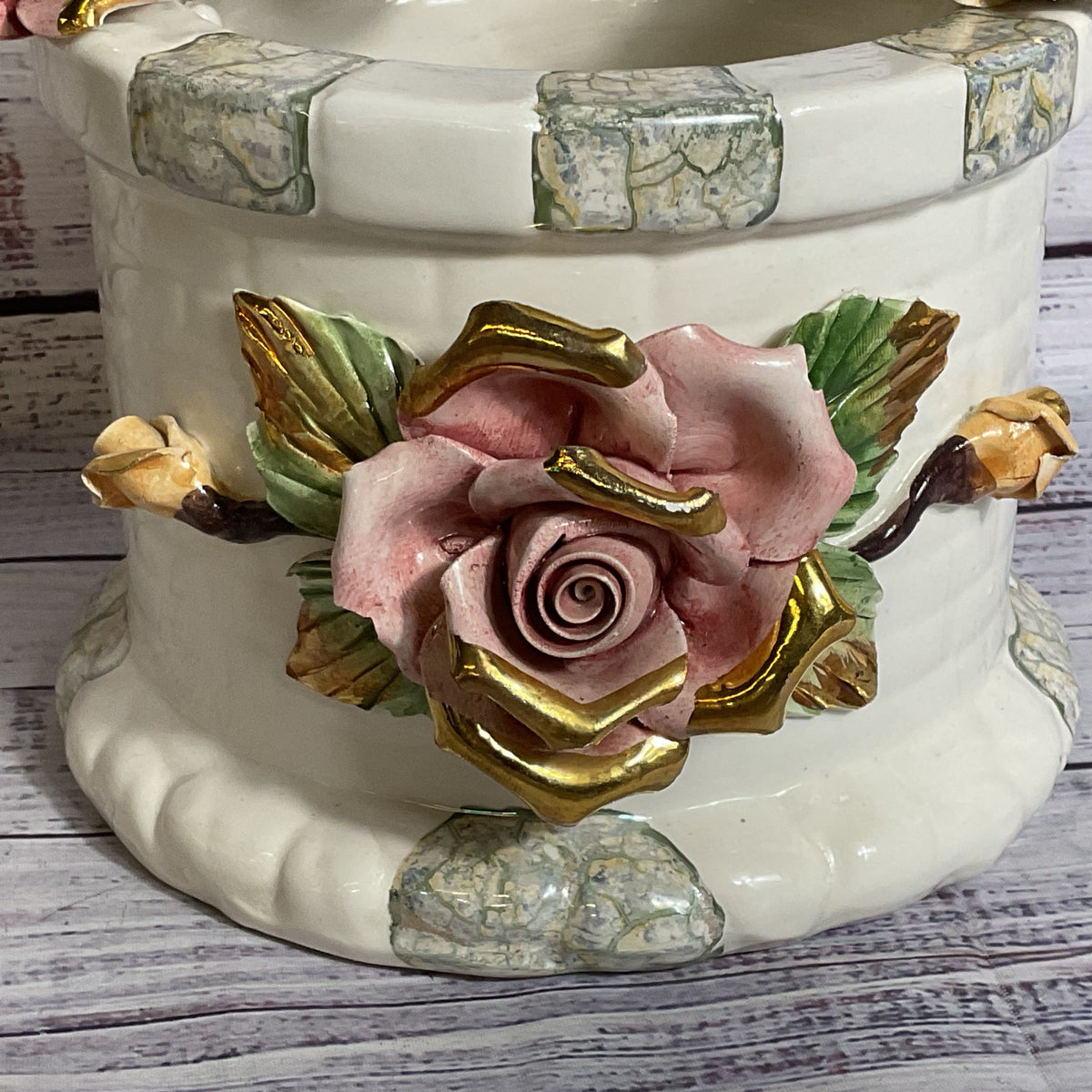 VTG./ANTIQUE CAPODIMONTE Porcelain Wishing Well with Hanging Bucket- 14"