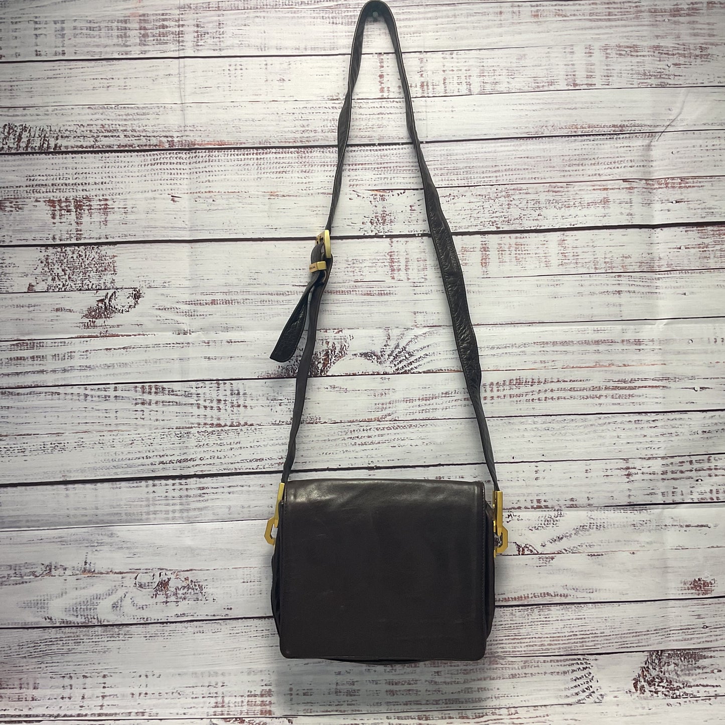 Perlina Brown Leather Crossbody Bag Purse 9"x7"