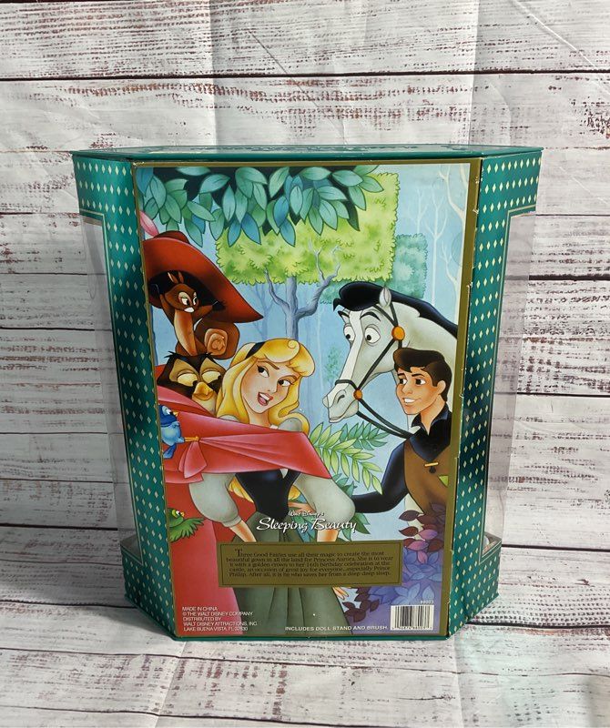 Walt Disney's Sleeping Beauty Disney Exclusive Classic Doll Collection 88003