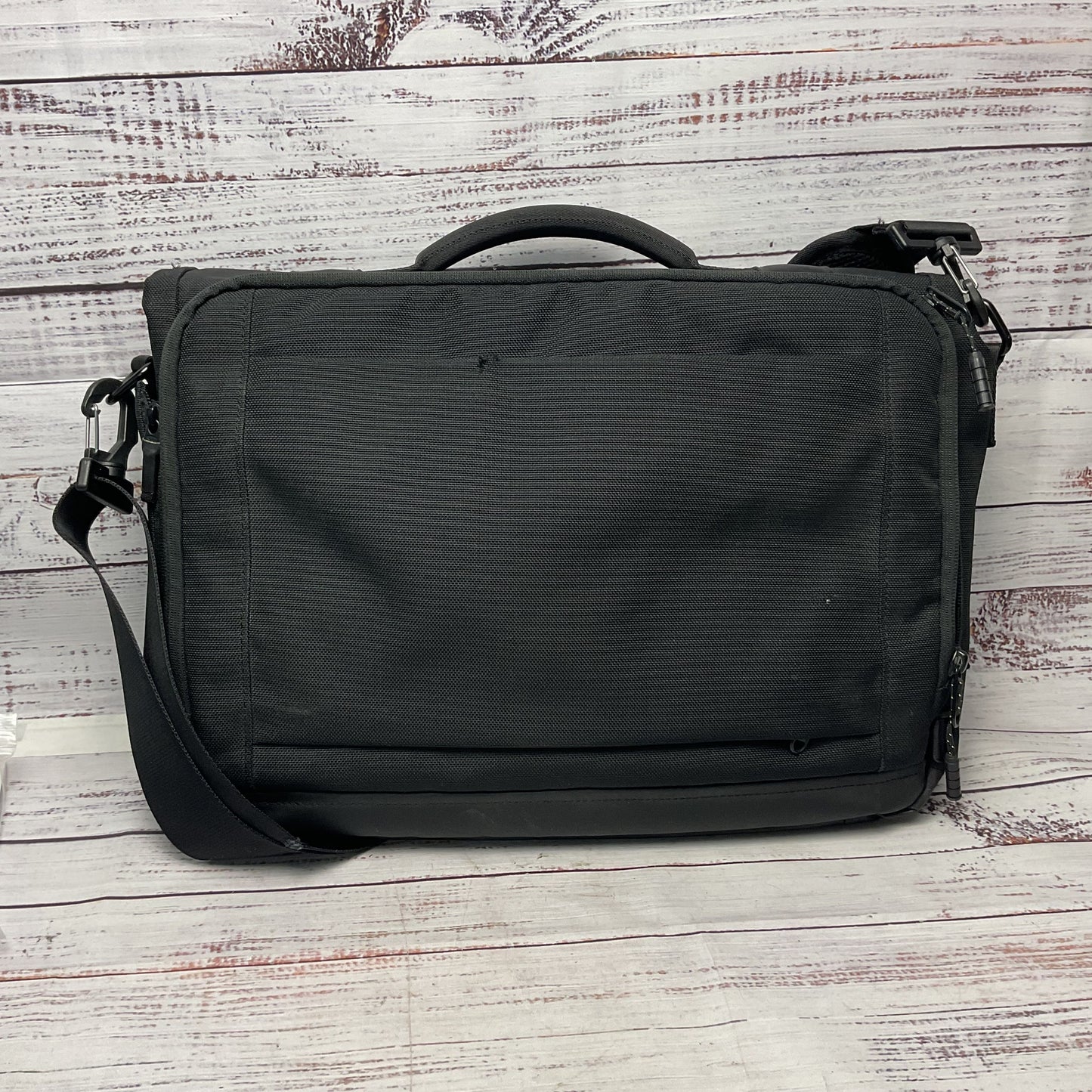 Timbuk2 Commute 2.0 3717-2 Black W/ Cross Strap Messenger Bag - Size 15x11x5
