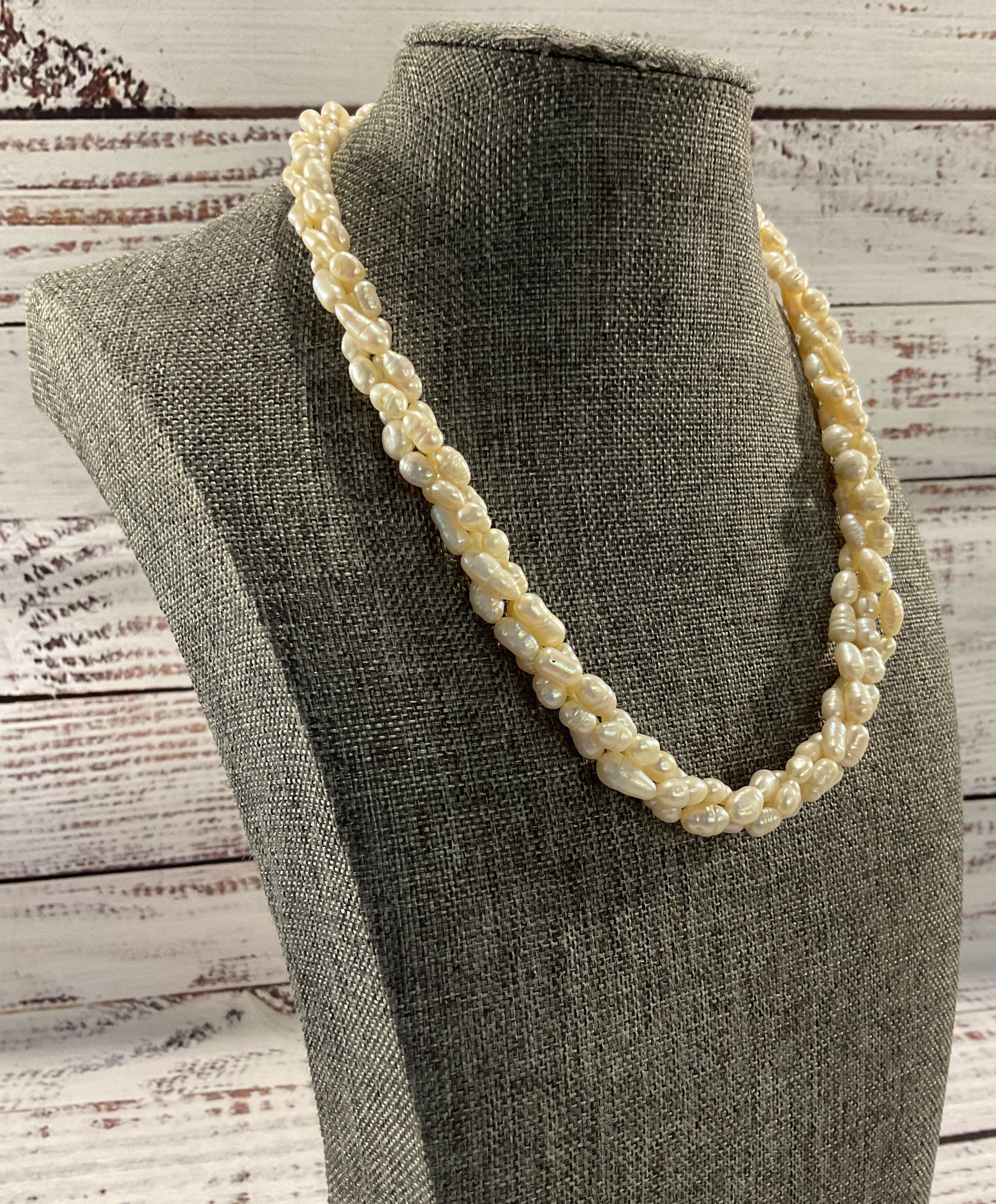15 3/4" 10mm Freshwater Baroque Pearl Necklace