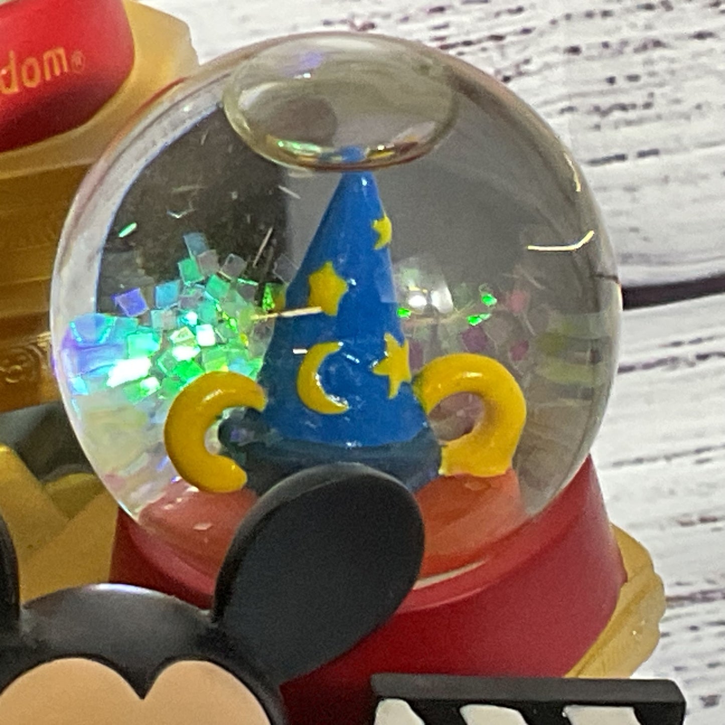 VTG DISNEY WORLD Disney Parks Mickey Mouse 4 Parks One World Musical Snow Globe