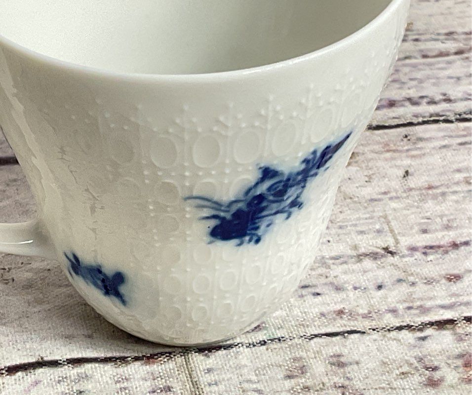 Rosenthal Björn Wiinblad Vintage Linie Rhapsody in Blue 7 Cups & Saucers White