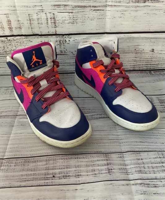 Kid's Unisex Nike Air Jordan Purple Pink Hightop Sneakers Size 3.5