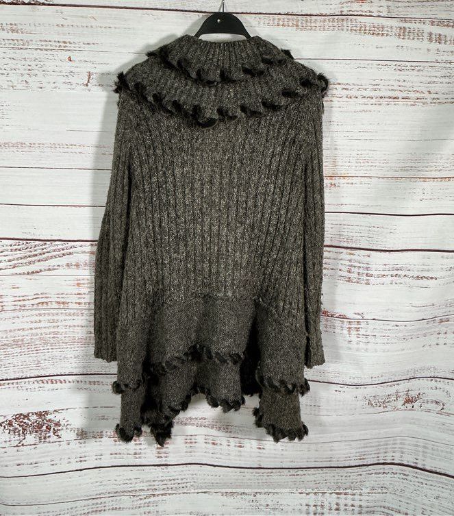 Women's Lapis Gray Ruffled Cardigan Sweater with faux fur trim Size M