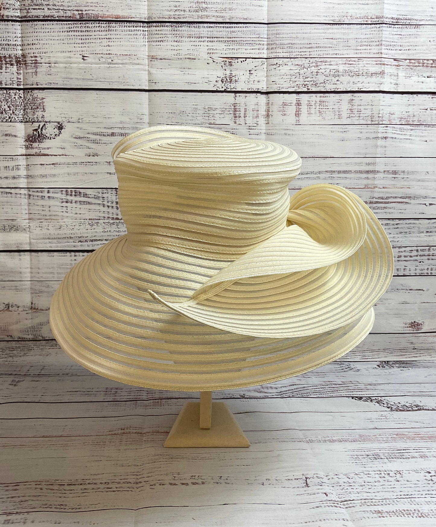 Gorgeous Eric Jarvis Cream Derby Hat - Size 7"