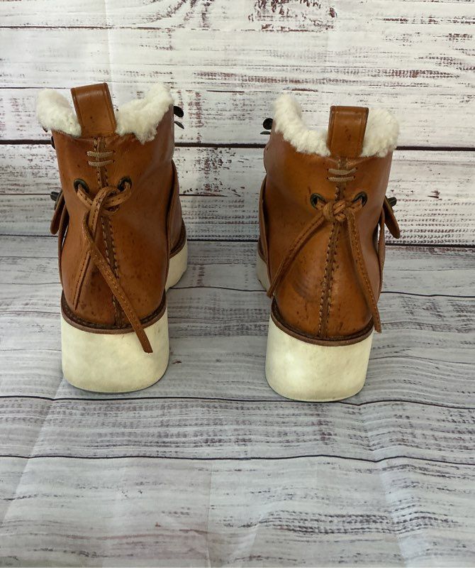 Women's Coach Brown Urban Hiker Boot Size 8.5 AS IS