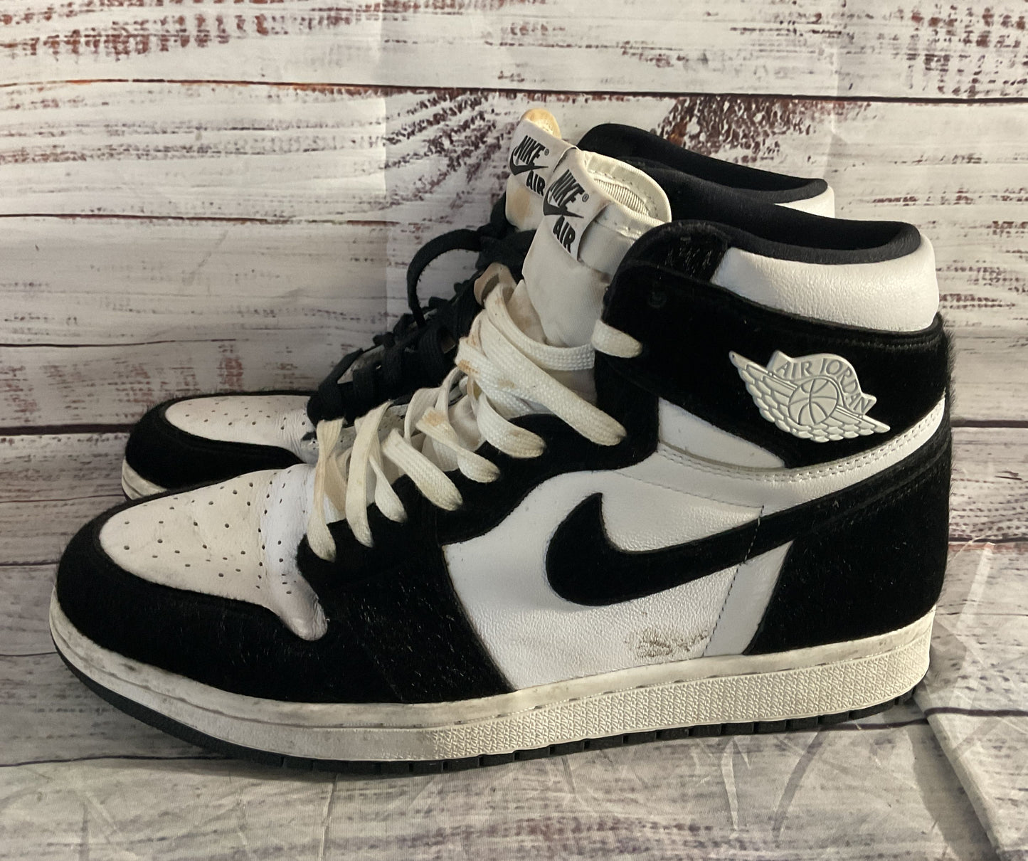 Nike Air Jordan 1 Retro OG High Twist Sneakers Black White 9.5