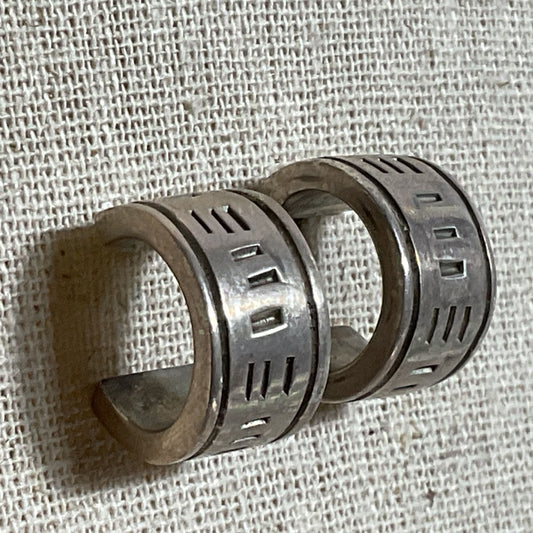 VTG. TAXCO MEXICO Sterling Silver Solid .5" Hoop Earrings- 13.21g