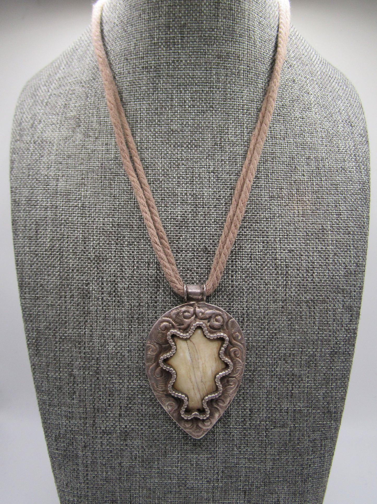 Vintage Artisan Handcrafted Sterling Silver Pendant Necklace