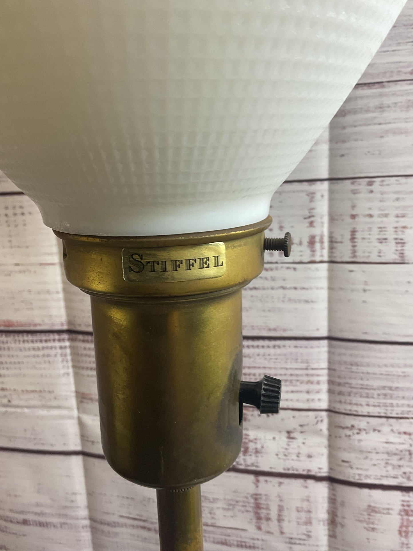 Stiffel Wood And Floral Brass Table Lamp TESTED
