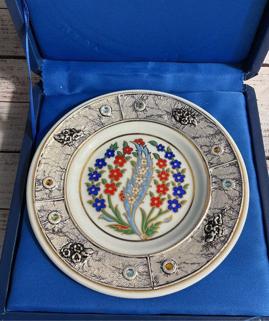 Kutahya Porcelain Decorative Plate 6.5" Handmade With Box