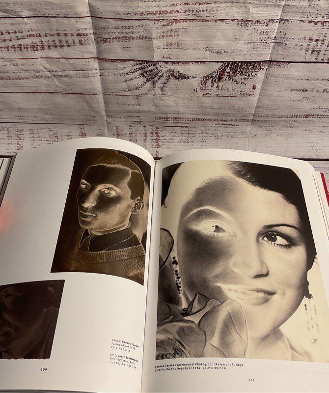 The Radical Eye: Modernist Photography... By Shoair Mavlian Paperback / Softback