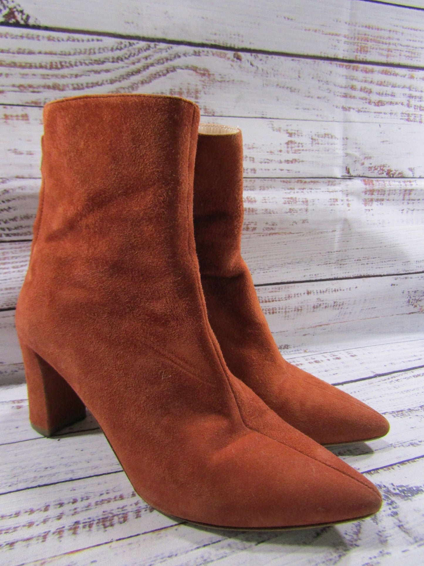 Club Monaco Women's Clay Suede Ankle Zip Boots Size 7 Made in Italy