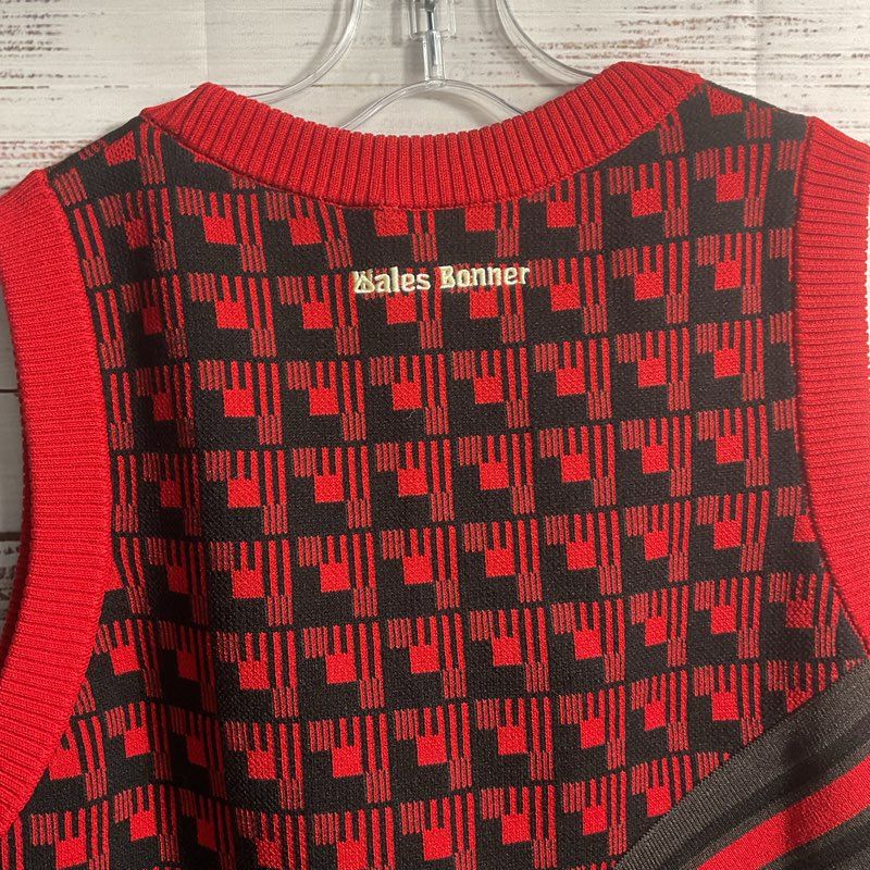 Adidas Wales Bonner Red Geometric Pattern Knit Scoop Neck Sweater Vest sz Small