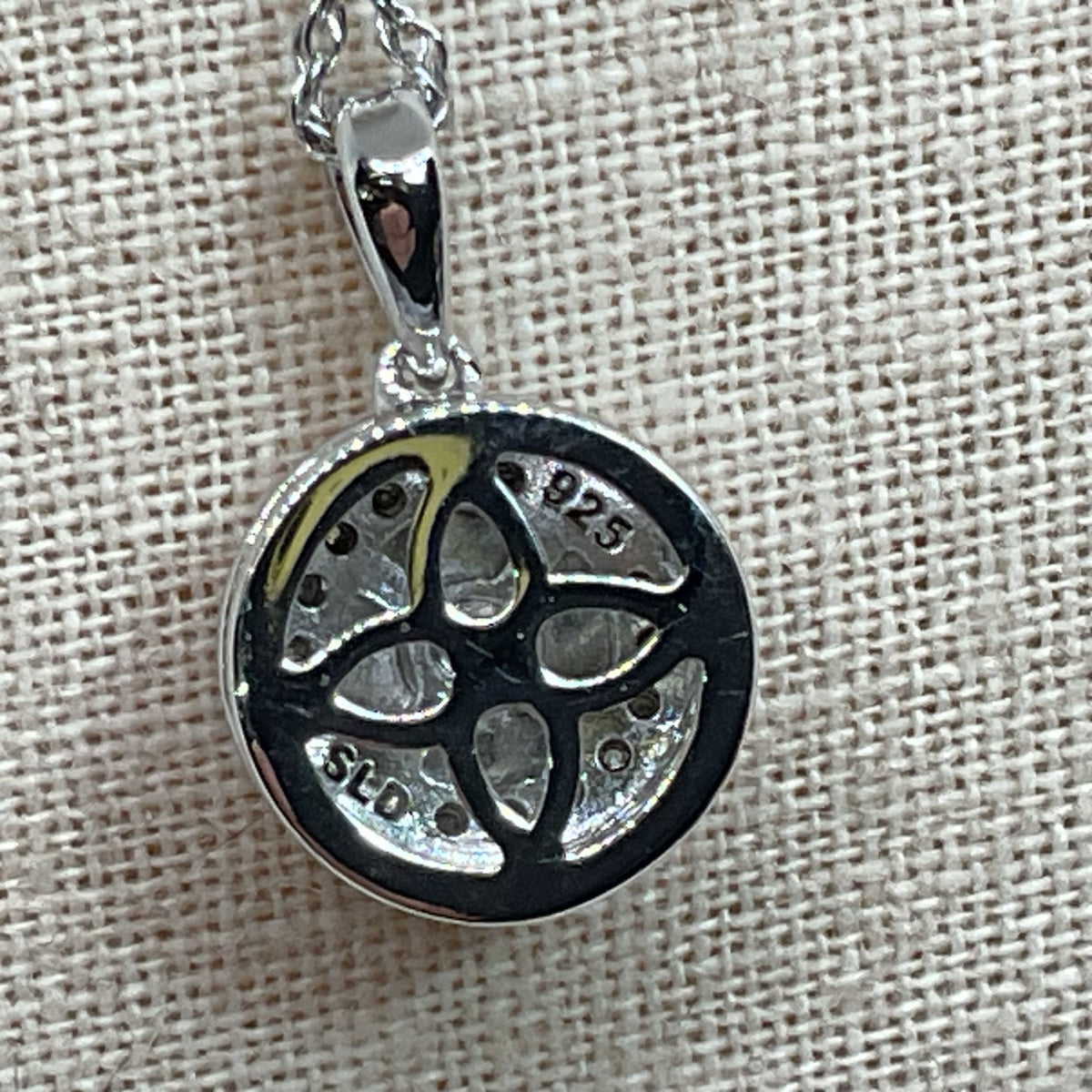 NEW Sterling Silver 1/10CT TW Diamond Pendant 18" Chain Necklace- 2.60g