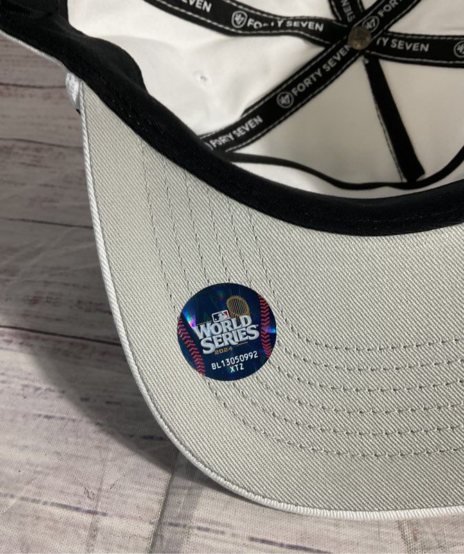 Los Angeles Dodgers 2024 World Series Champions '47 Hitch Adjustable Snapback
