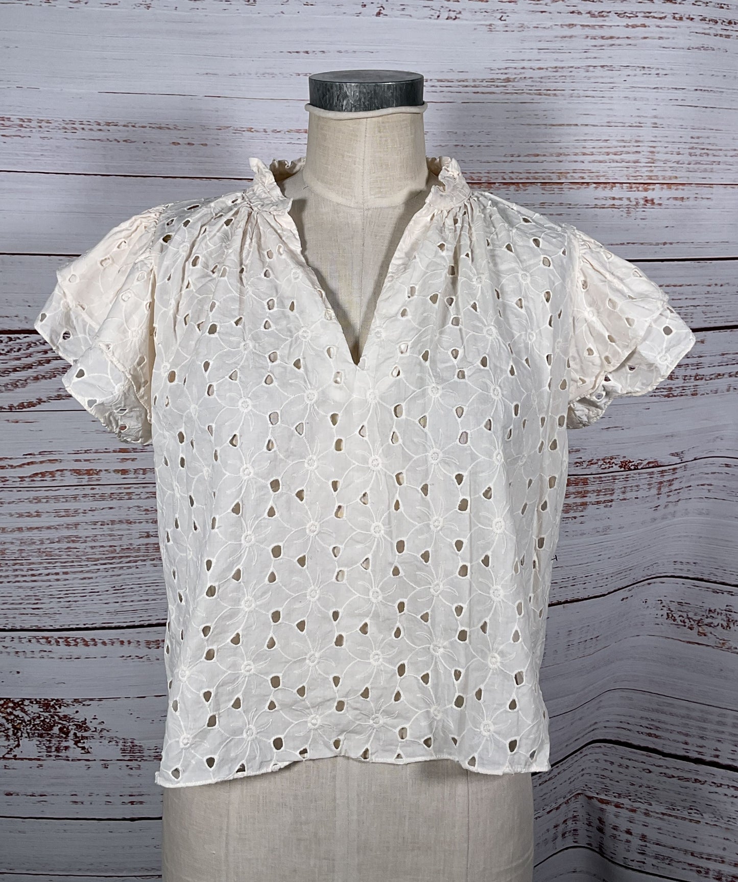 Trovata Birds of Paradis Clover Daisy Eyelet Blouse Cream XS