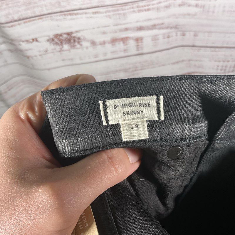 NWT Madewell 9" High Rise Skinny Coated Black Jeans - Size 28