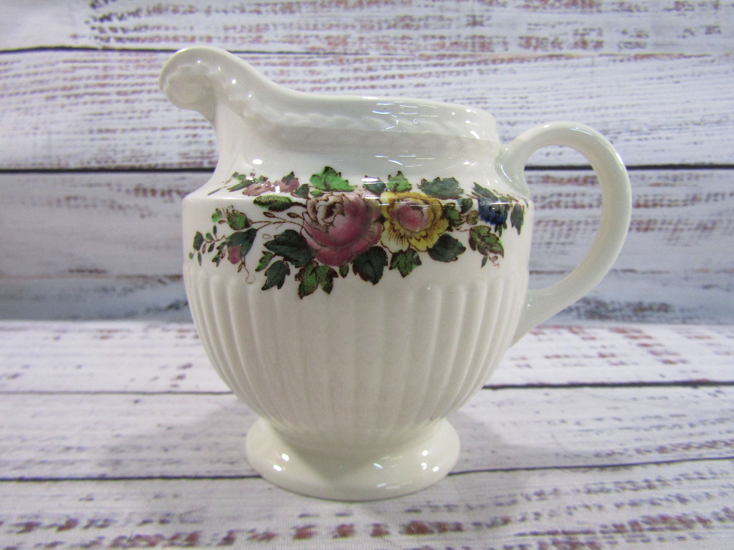 Wedgwood Conway 3 Teacups & 1 Creamer Made in England