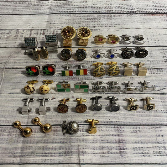 Mixed Lot of 21 Unbranded Metal Cufflink Costume Jewelry Sets + 2 Stray Links