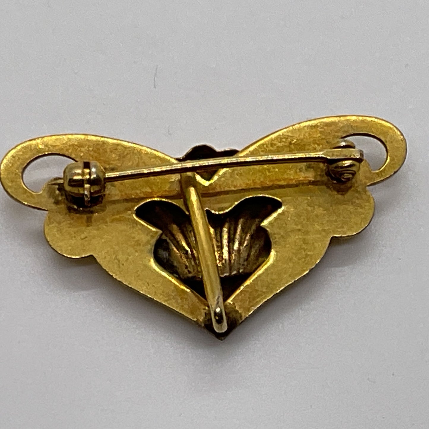 VTG./ANTIQUE 2 Tone Art Deco Style Shell Brooch-1.25"