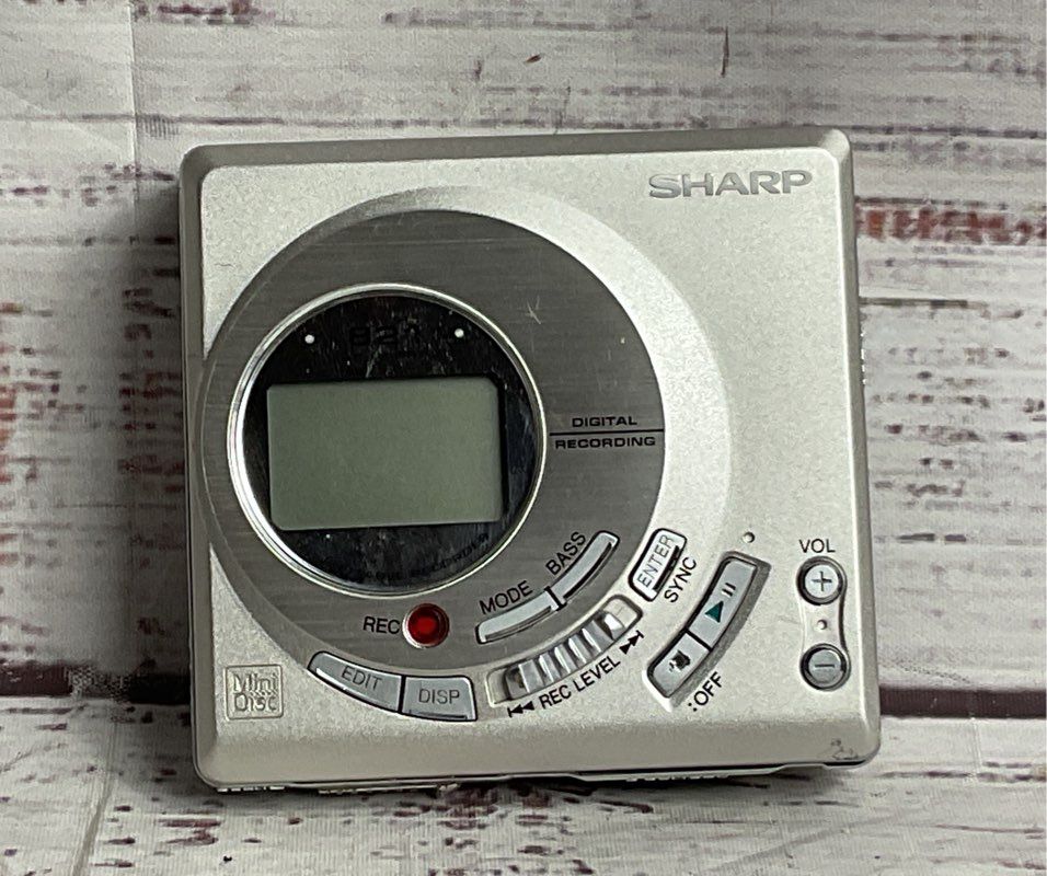 Sharp 24Bit ATRAC MD Portable Recorder Model MD-MT821-S Silver