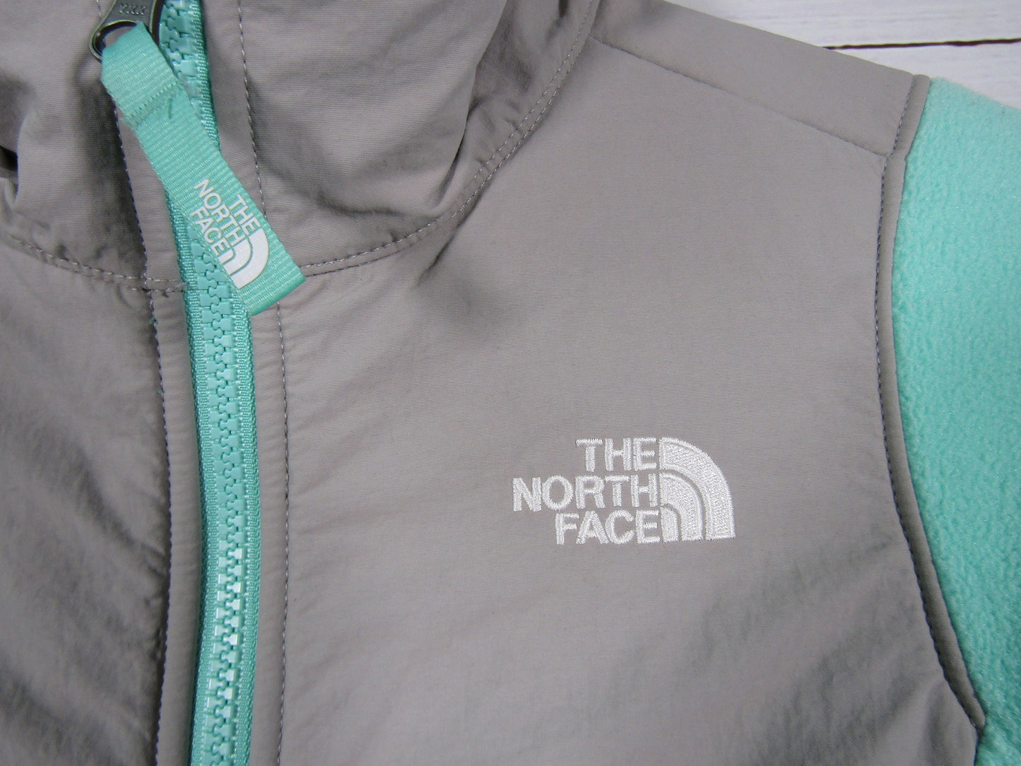 The North Face Denali Girl's Turquoise Fleece Full Zip Jacket Size S