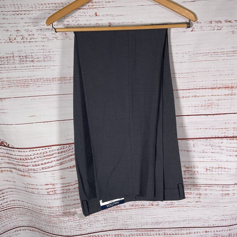 NWT Nautica Gray Bi-Stretch Poly Blend 2 pc. Suit - Size 40R