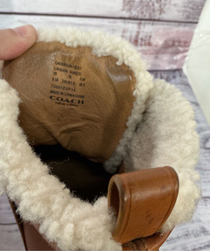 Women's Coach Brown Urban Hiker Boot Size 8.5 AS IS