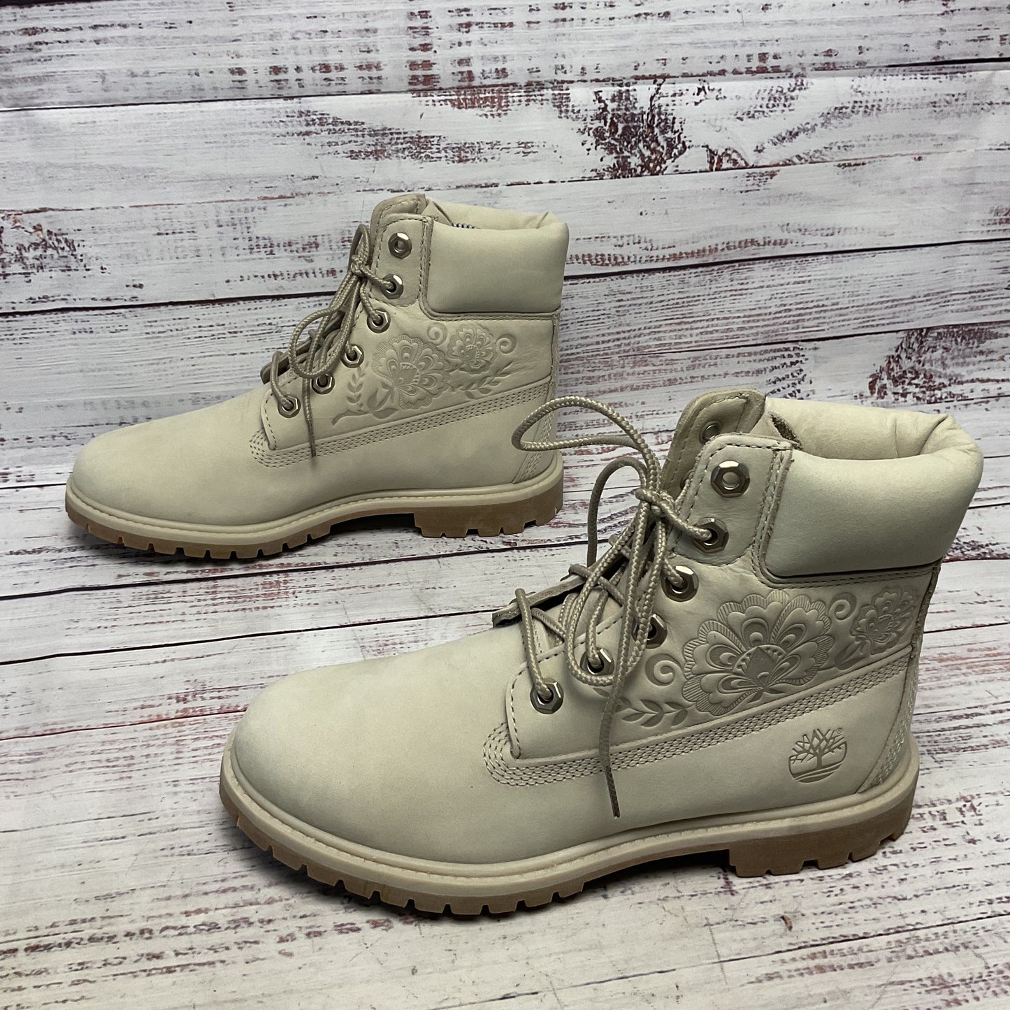 Timberland White Work Boot Embossed Flower Design Women Size 7.5