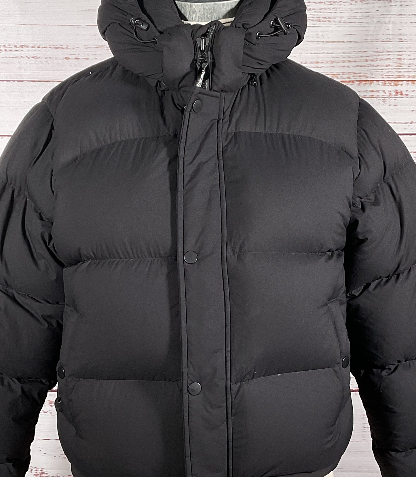 TNA Aritzia The Super Puff Shorty CliMATTE Jacket Black M