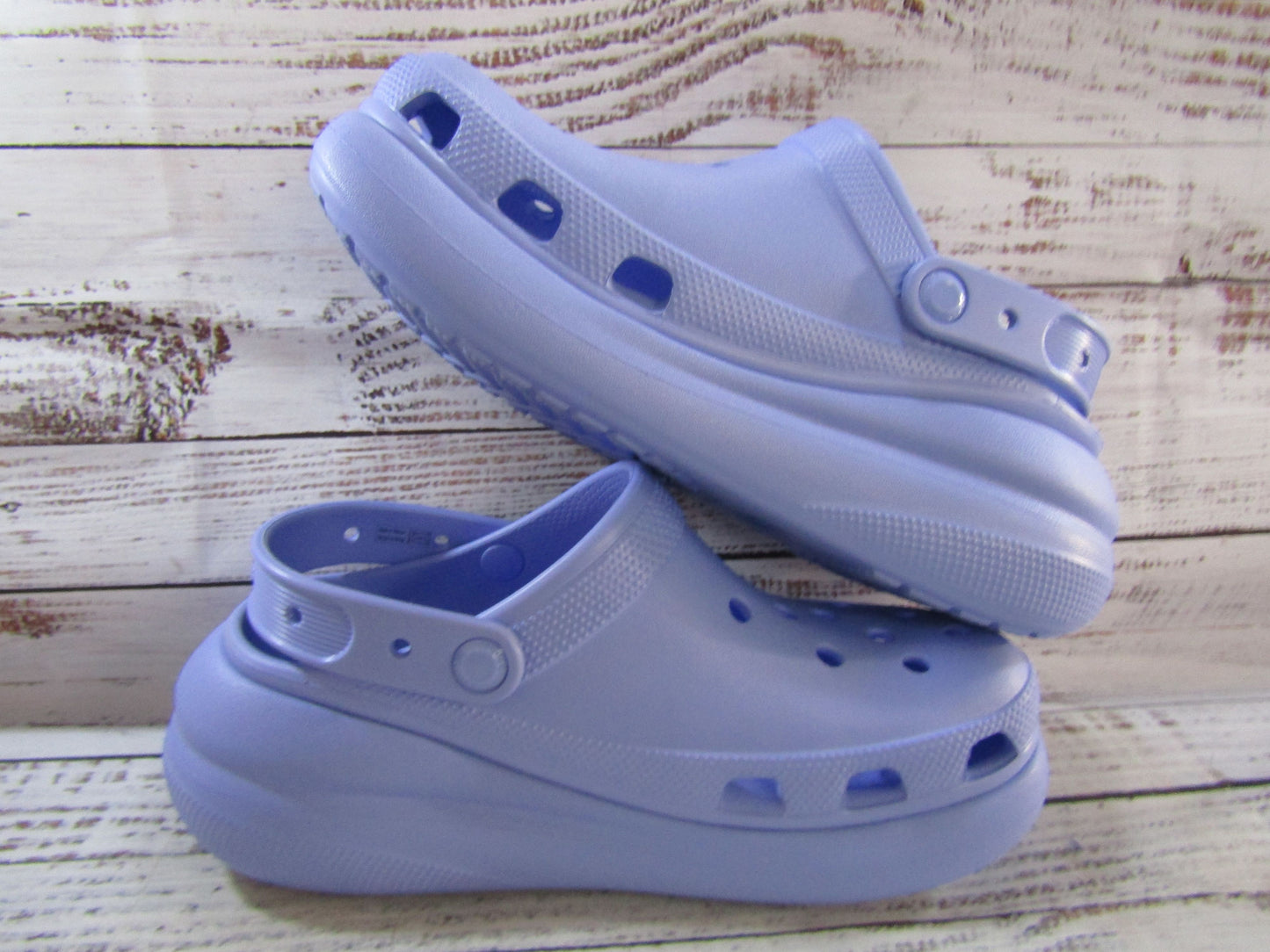 Crocs Classic Crush Women's Lavender Slip-On Sandals Size 9