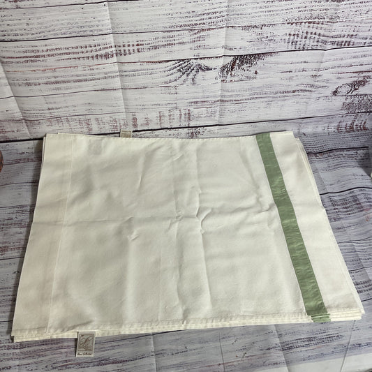 BARBACCI Firenze Home Collections Cotton Green Trim Table Mats- 15" x 19.5"