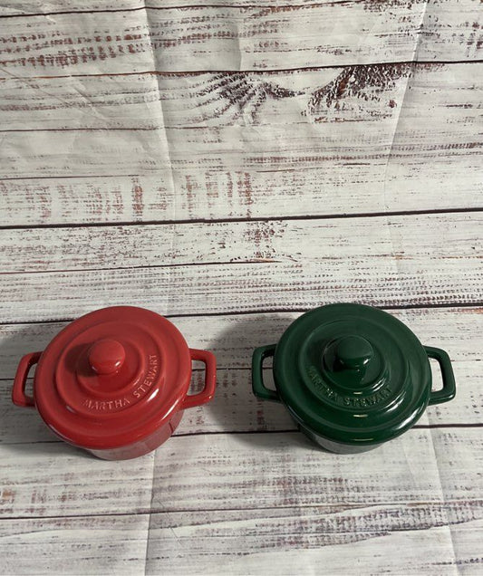 2 Martha Stewart Collection Red & Green Double Handle Round Dutch Oven Pots
