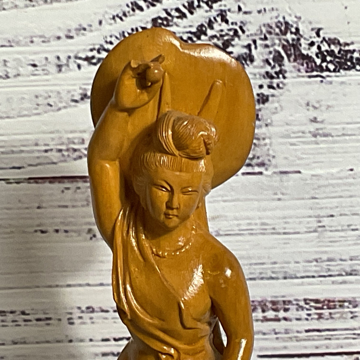 VTG./ANTIQUE Carved Boxwood Chinese Woman with Lily Pad- 7.25"