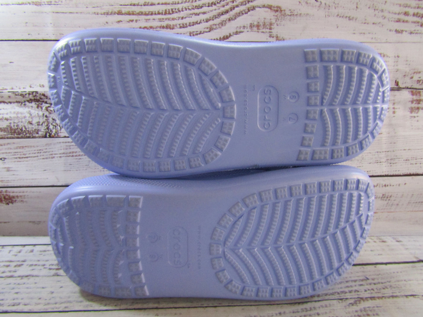 Crocs Classic Crush Women's Lavender Slip-On Sandals Size 9