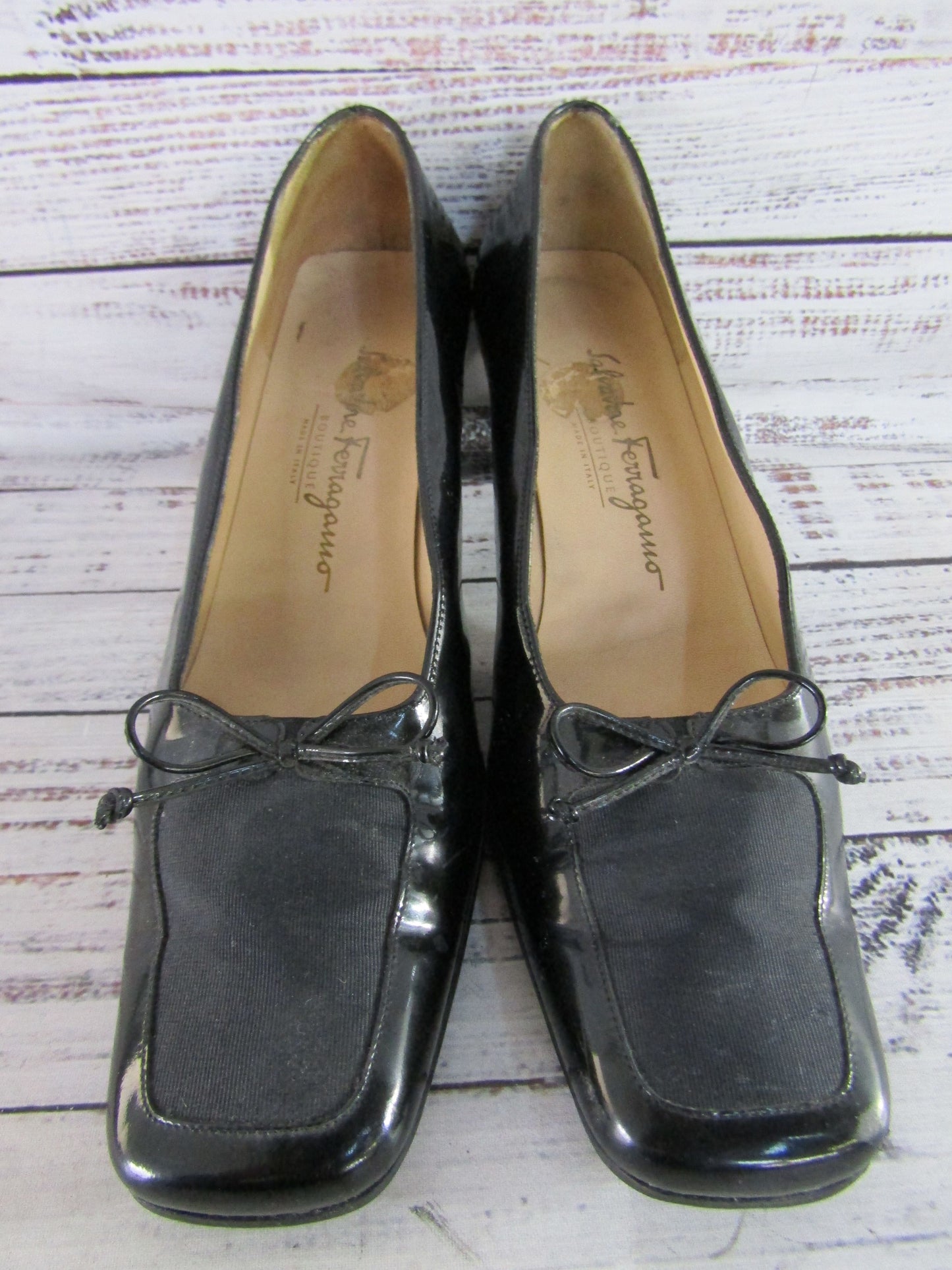 Salvatore Ferragamo Women's Black Leather Pumps Size 9.5 AAA Made in Italy