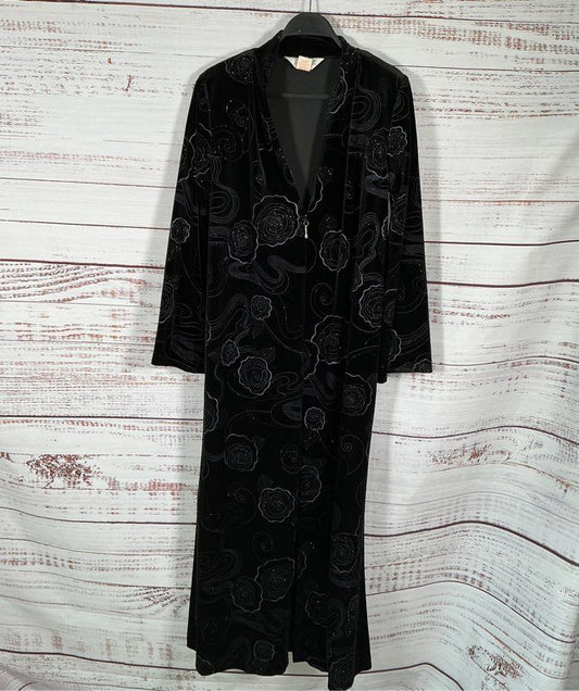 Women's Vintage Diamond Tea Black Velvet Robe w/shimmer SZ XS GREAT CONDITION!!